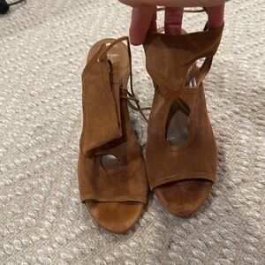Barely worn women’s Aquazzura suede shoes that tie - great condition - size 37